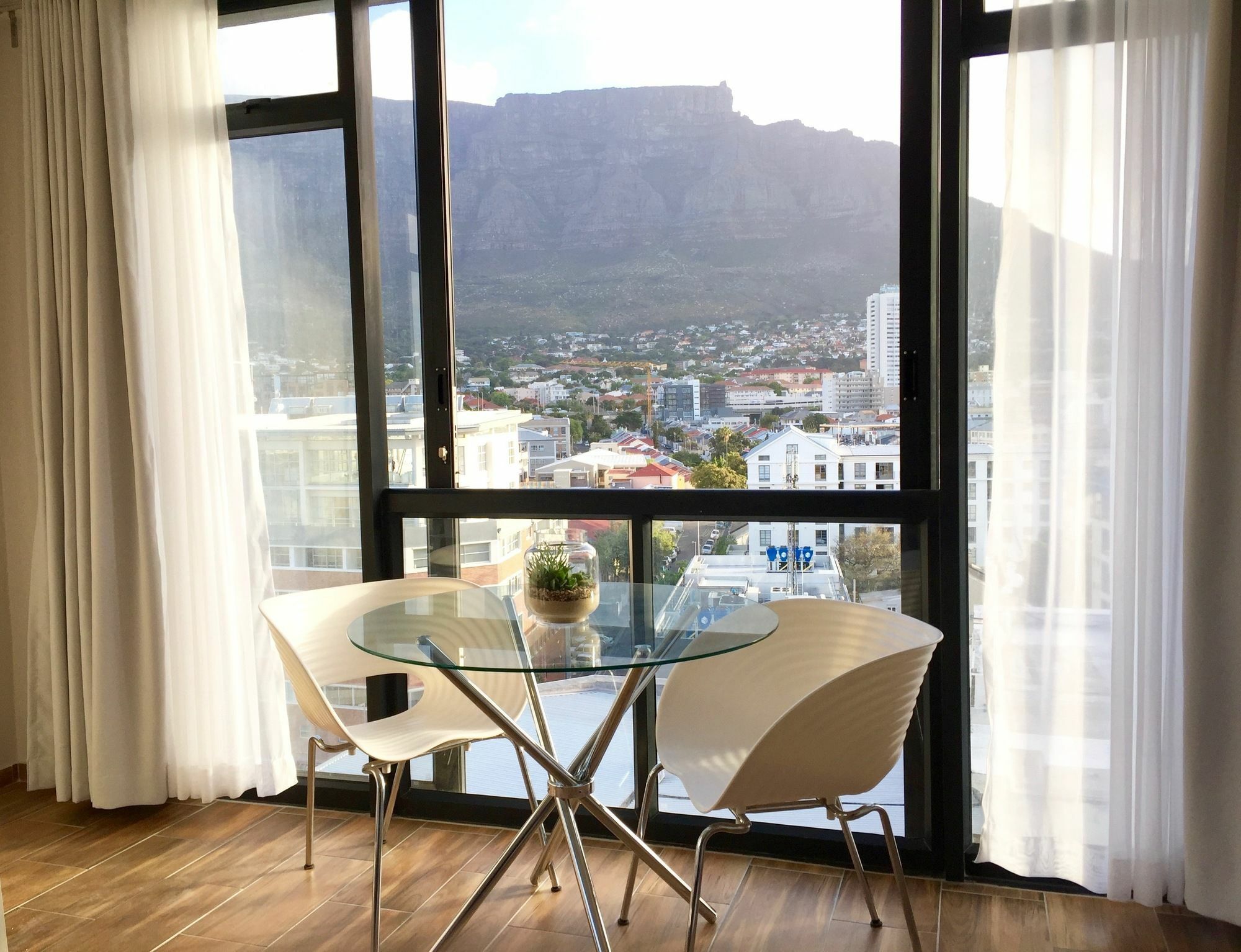 Urban Oasis At The Four Seasons Apartment Cape Town Ngoại thất bức ảnh